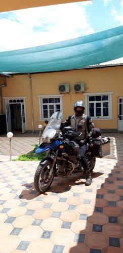 Hostal Parviz Guest House