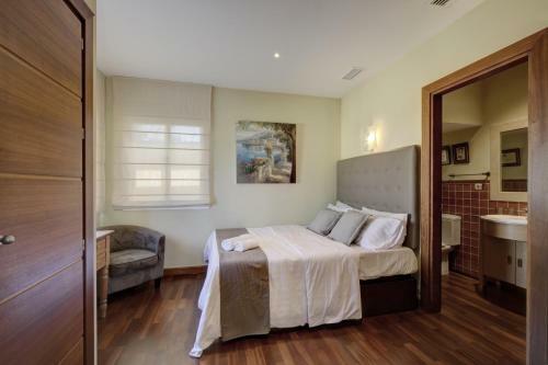 Villa 44b Calle De La Grulla