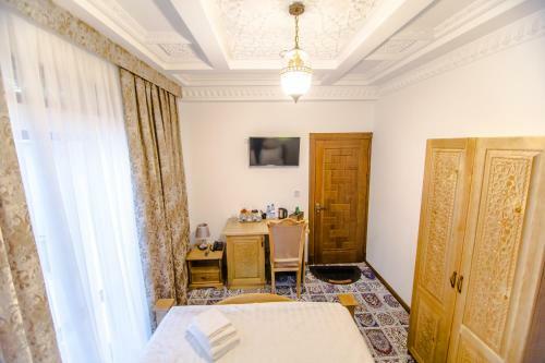 Labi Rud Hotel