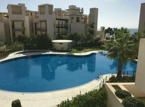 Apartamento De Lujo En Estepona