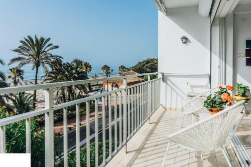 Apartamento First Line Beach Sea View Estepona