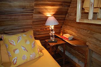 Chalet Tropical Village