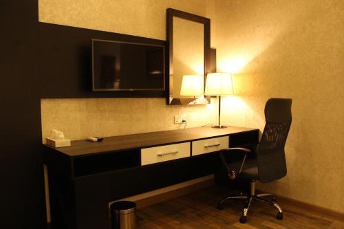 Hostal Atlas B&B Guest House