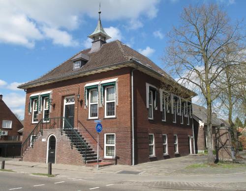 Bed & Breakfast Raadhuis Dinther Suites
