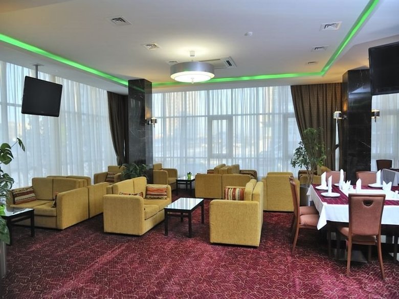 Oasis Inn Hotel