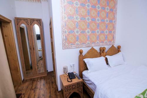 Xadijam Hotel