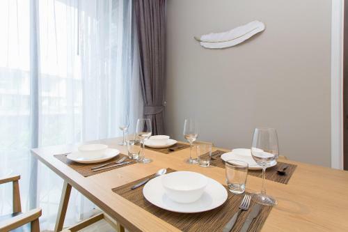 Apartment Near Bangtao Beach 2bdr 2bth #404