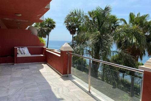 Estepona Seaview Apartment Seletur