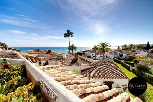 Bonito Chalet En Estepona Con Piscina Y Playa