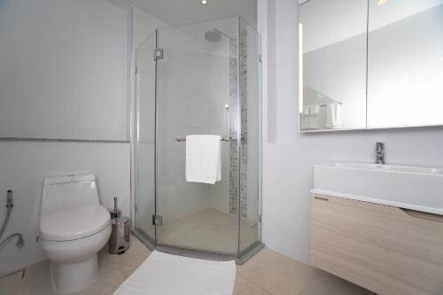 1 Bdr Pool Access Apartment Bangtao #104