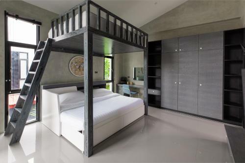 Villa Modern 3br Loft With Large Pool, Gym And Sauna