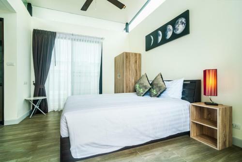 Villa 3bdr Townhouse 800m From Bangtao Beach
