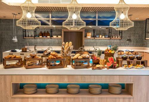 Hotel Hilton Garden Inn Phuket Bang Tao - Sha Extra Plus