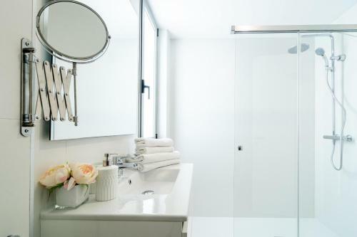 Vg- 2 Bedroom Apartment In Luxury Development