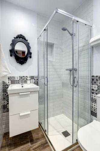 Unique Andalusian Townhouse Next To Beach