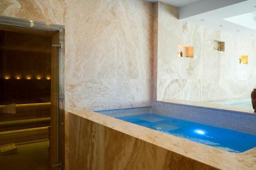 Huge Golf And Spa Mansion 8 Min From Puerto Banus