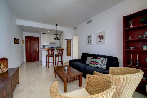 Apartamento Relaxing Beachfront Complex With Swimming Pool In Costalita