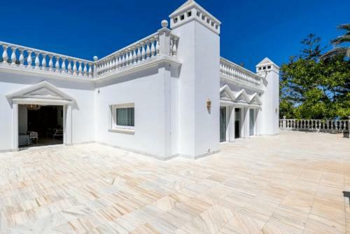 The Palace Marbella - Lavish Beachfront Villa