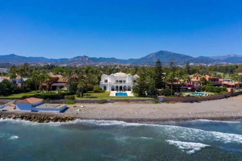 The Palace Marbella - Lavish Beachfront Villa