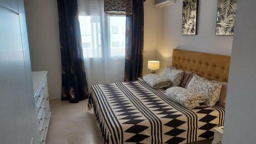 Apartamento Puerto Paraiso Estepona Port