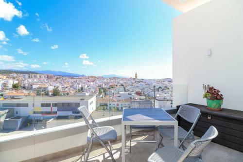 Newly Refurbished 2bed Apartment In Residence Infinity, Pool By Rafleys