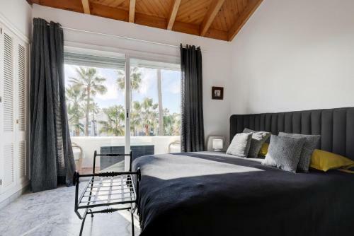 Frontline Paradise Townhouse