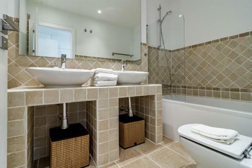 Ssg- Modern 2 Bedroom Apartment Sunset Golf