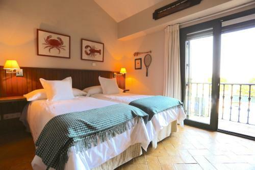 Las Ranas Casasola Beach Villa 15pax