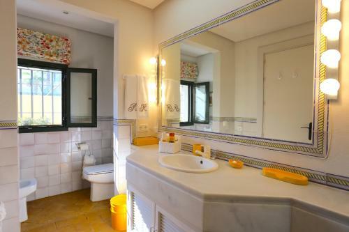 Las Ranas Casasola Beach Villa 15pax