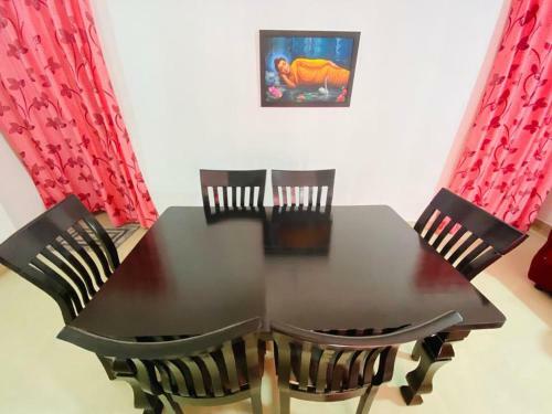 Apartamento La Casa Roja Negra (Huge 3 Bhk)