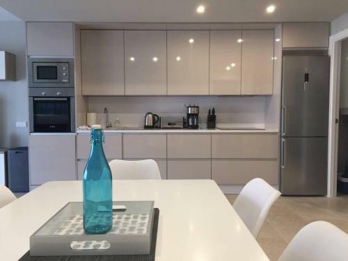 Modern Apartment With View To Gibraltar + Jacuzzi