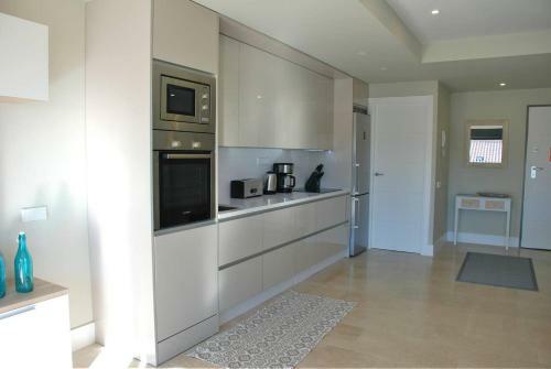 Modern Apartment With View To Gibraltar + Jacuzzi
