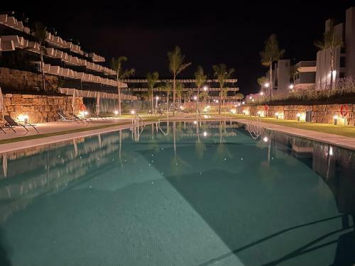 Double 250m2 Apartment With Sea View At Oasis325 Estepona