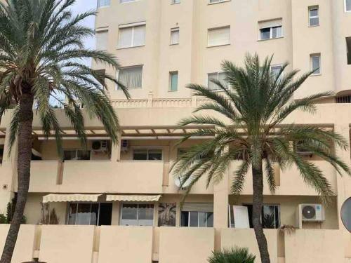 Beautiful 2-bed Apartment In Estepona With Seaview