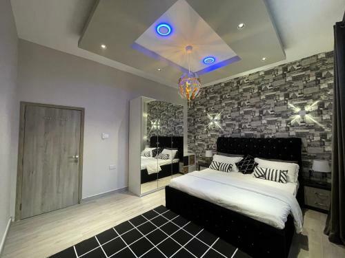 Snow Home Apartments
