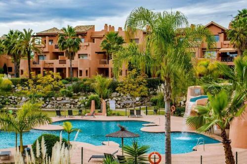 Lovely 2 Bed Apartment, Urb Sotoserena