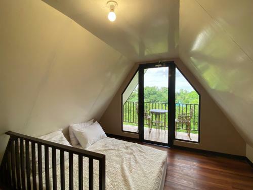 Hotel Taal Maranan Farmville By Cocotel
