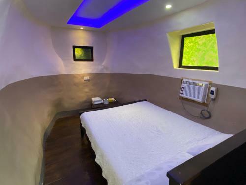 Hotel Taal Maranan Farmville By Cocotel