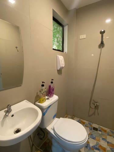 Hotel Taal Maranan Farmville By Cocotel