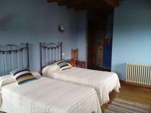 Apartamentos Y Casa La Paredana, Agroturismo