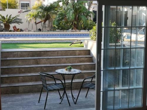 Villa With Serene Mountain Views. Spacious Garden With 10x5m Pool.