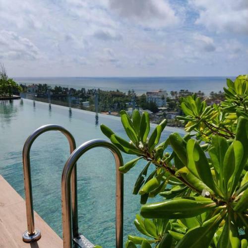 3 Bedroom Apartment In Close Proximity To Beach