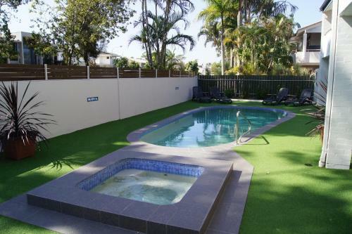 Aparthotel Noosa Parade Holiday Inn