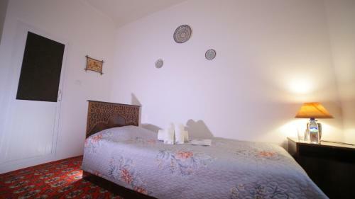 Hostal Qutlug Qadam Guest House