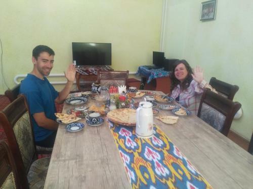 Hostal Qutlug Qadam Guest House