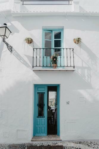 Casa Calle Real 87