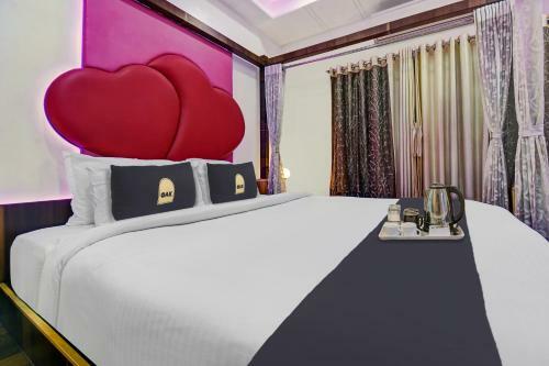 Townhouse Oak Hotel Hillview