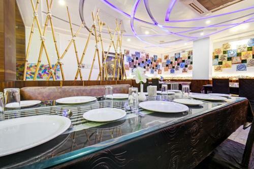 Townhouse Oak Hotel Hillview