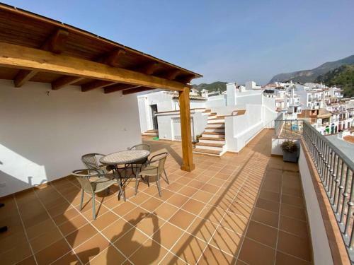 Casa Con Incre�bles Vistas A Las Monta�as Y Al Mar