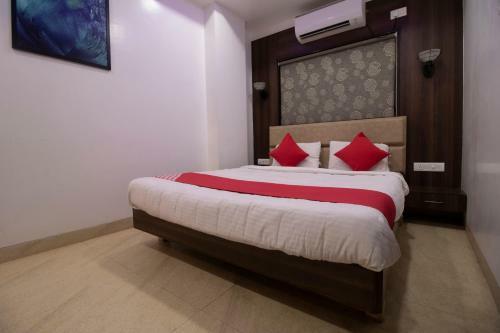Oyo Flagship 43003 Hotel Sai Plaza